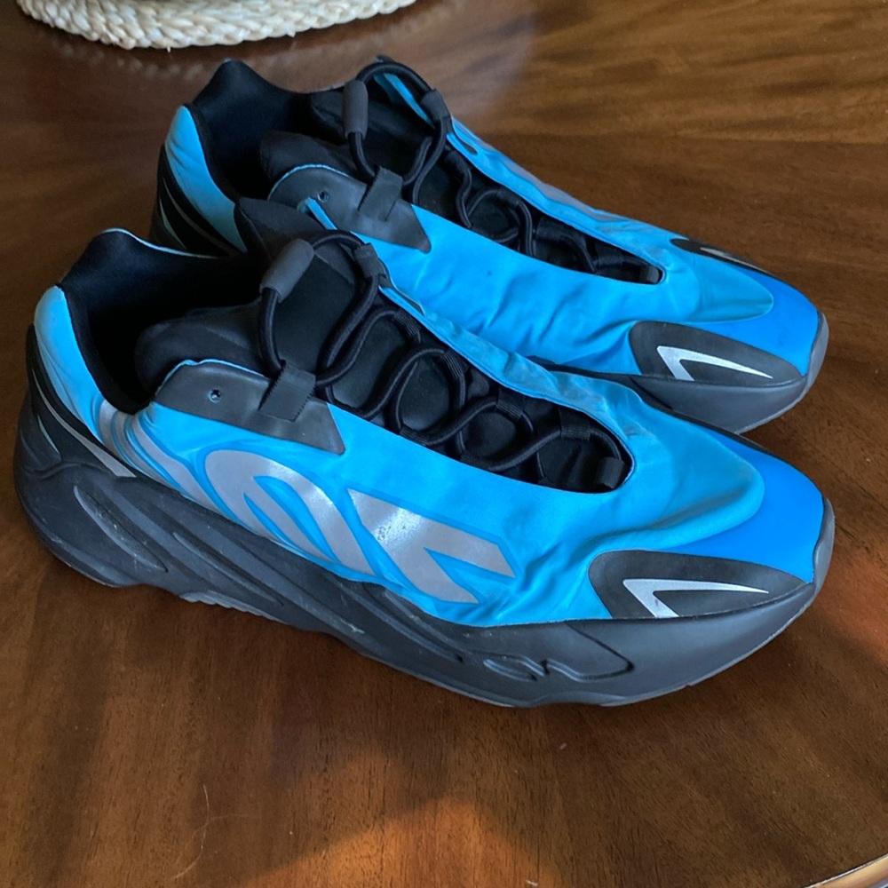 Yeezy 700 Bright Cyan